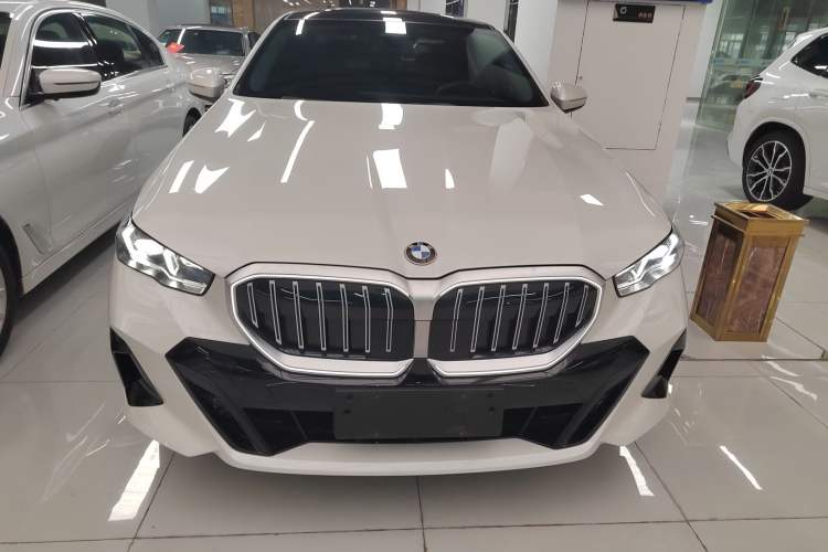Used BMW 5 Series 2024 525i M Sport Package Front