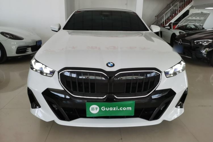 Used BMW 5 Series 2024 530i Luxury Edition M Sport Package Front