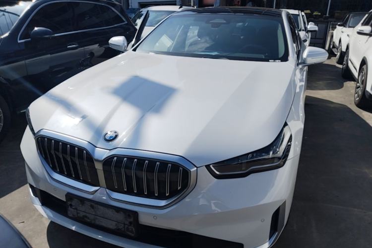 Used BMW 5 Series 2024 525Li Luxury Package Front