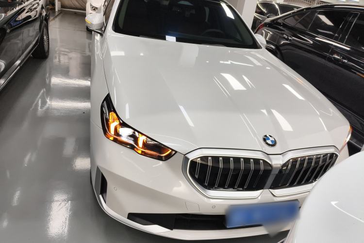 Used BMW 5 Series 2024 530Li Leading Luxury Package Front