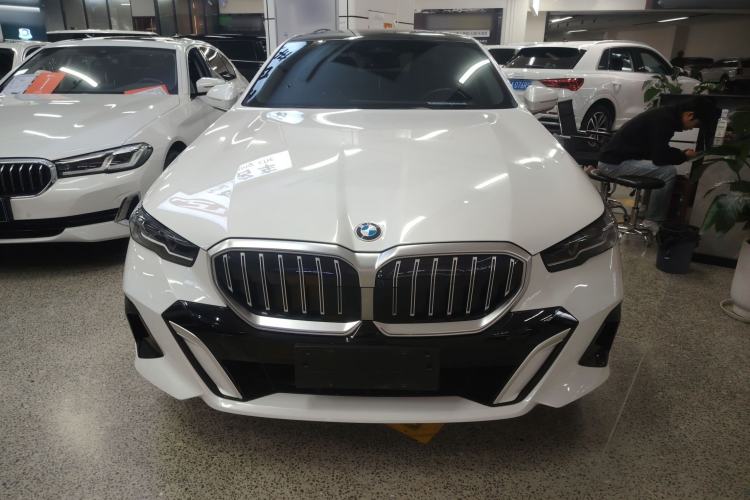 Used BMW 5 Series 2024 530Li Leading Model M Sport Package Front