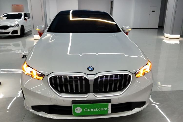 Used BMW 5 Series 2024 525Li Luxury Package Front