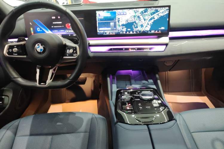 Used BMW 5 Series 2024 530Li Luxury Edition M Sport Package Gear Lever