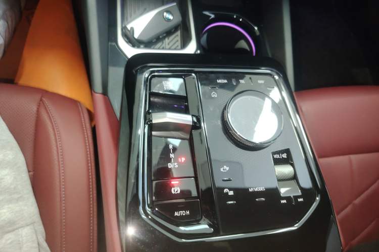 Used BMW 5 Series 2024 530Li Leading Model M Sport Package Gear Lever