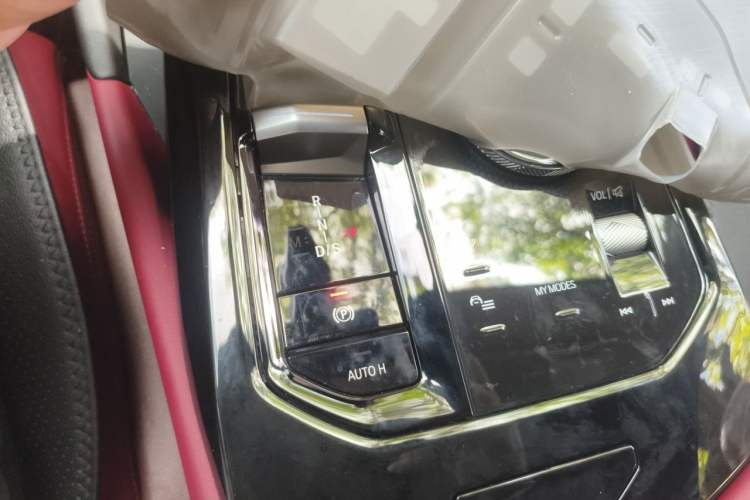 Used BMW 5 Series 2024 525i M Sport Package Gear Lever