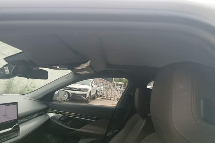 Used BMW 5 Series 2024 525i M Sport Package Headliner