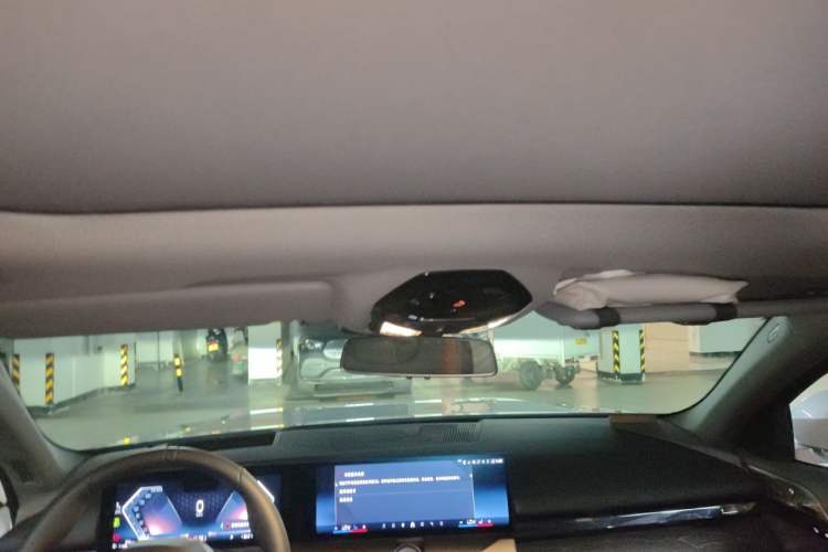 Used BMW 5 Series 2024 530Li Luxury Edition M Sport Package Headliner