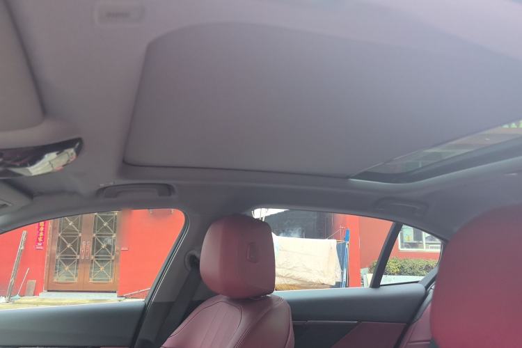 Used BMW 5 Series 2024 525Li Luxury Package Headliner