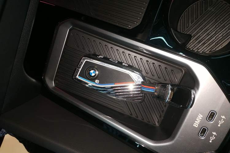 Used BMW 5 Series 2024 525Li Luxury Package Interior 1