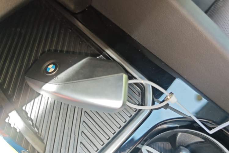 Used BMW 5 Series 2024 525i M Sport Package Interior 1