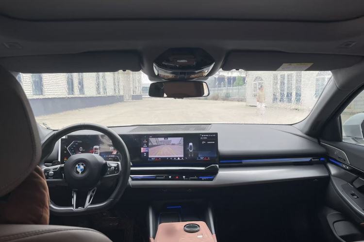Used BMW 5 Series 2024 525Li M Sport Package Interior 2