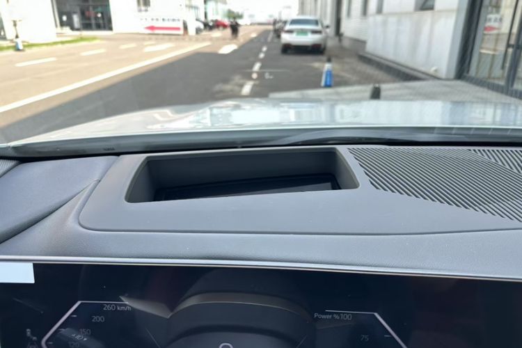 Used BMW 5 Series 2024 530Li Luxury Edition M Sport Package Interior 4