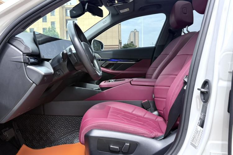Used BMW 5 Series 2024 530Li Leading Model M Sport Package Interior 8