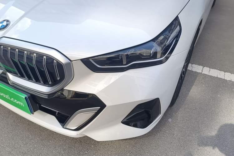Used BMW 5 Series 2024 525Li M Sport Package Left Front Headlight