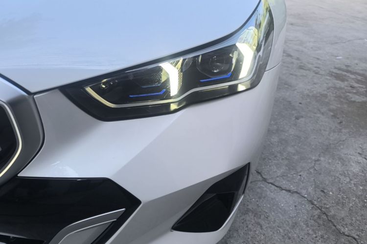 Used BMW 5 Series 2024 530Li Luxury Edition M Sport Package Left Front Headlight