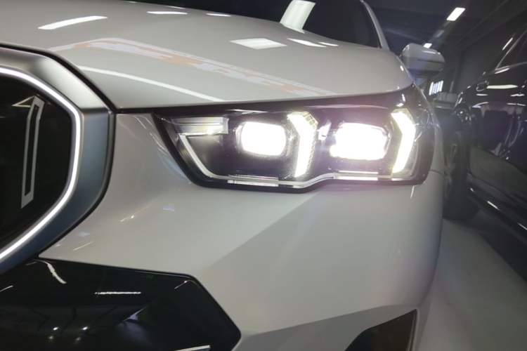 Used BMW 5 Series 2024 525Li M Sport Package Left Front Headlight