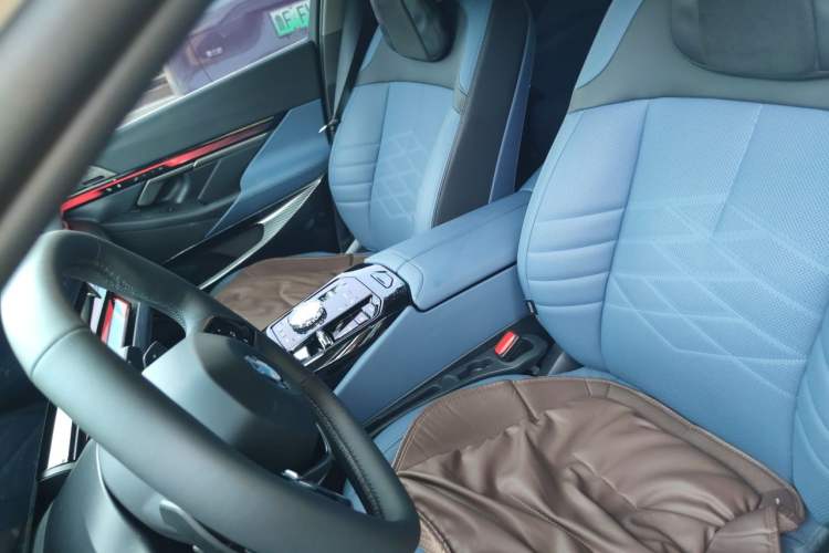 Used BMW 5 Series 2024 530Li Luxury Package Premium Edition Left Front Seat