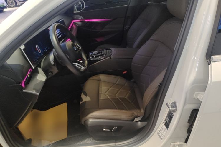 Used BMW 5 Series 2024 530Li Leading Model M Sport Package Left Front Seat