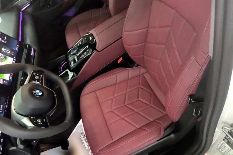Used BMW 5 Series 2024 525Li Luxury Package Left Front Seat