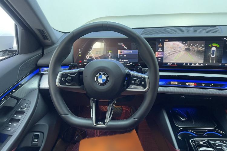 Used BMW 5 Series 2024 525i M Sport Package Left Front Seat