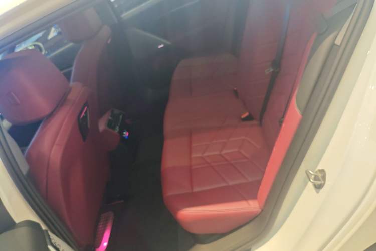 Used BMW 5 Series 2024 525Li M Sport Package Left Rear Seat