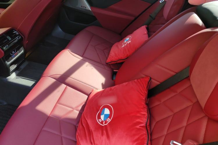 Used BMW 5 Series 2024 525Li Luxury Package Left Rear Seat