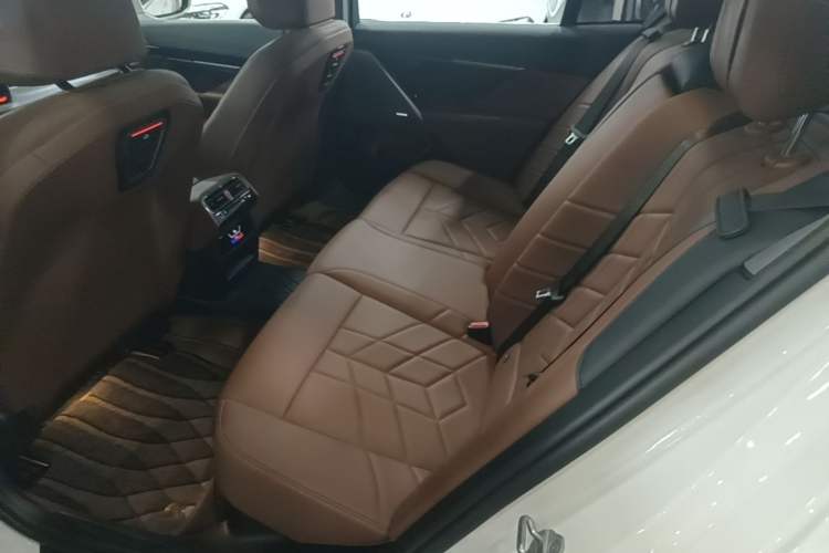 Used BMW 5 Series 2024 525Li M Sport Package Left Rear Seat
