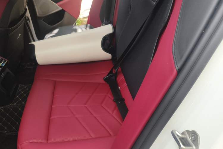 Used BMW 5 Series 2024 525i M Sport Package Left Rear Seat