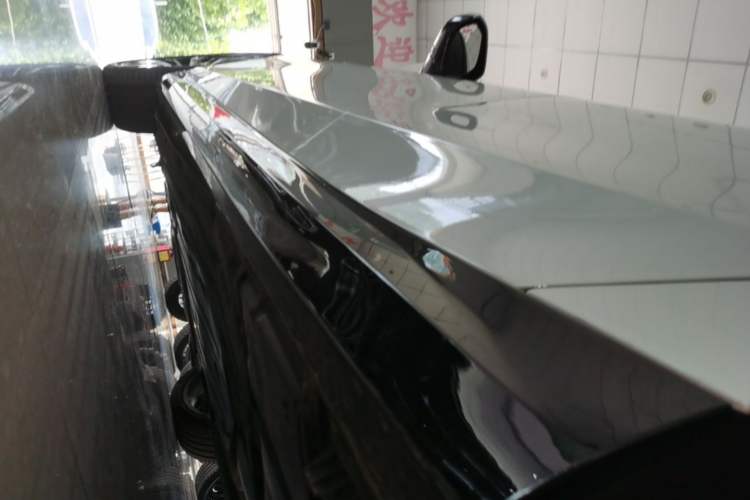 Used BMW 5 Series 2024 530i Luxury Edition M Sport Package Left Side Sill