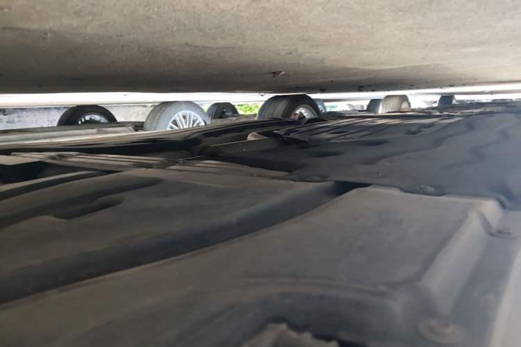Used BMW 5 Series 2024 525Li Luxury Package Left Side Sill