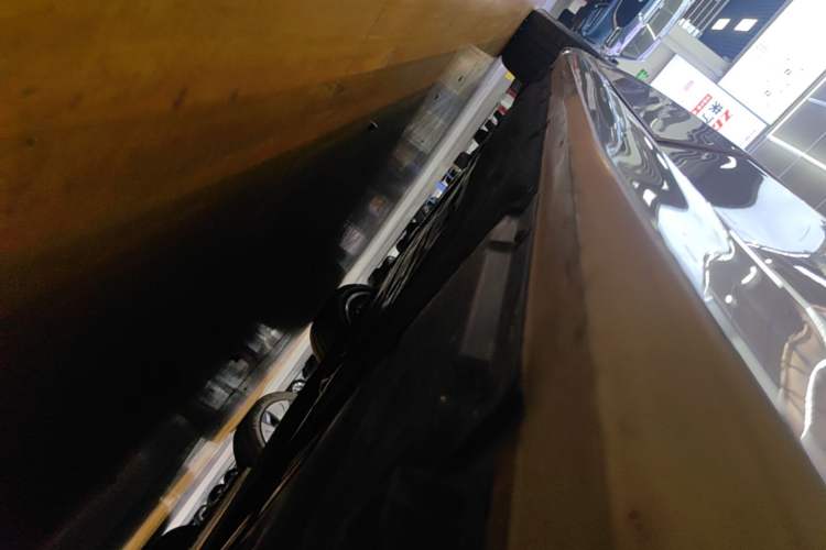 Used BMW 5 Series 2024 530Li Leading Luxury Package Left Side Sill