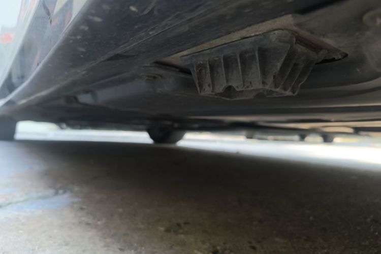 Used BMW 5 Series 2024 530Li Luxury Edition M Sport Package Left Side Sill