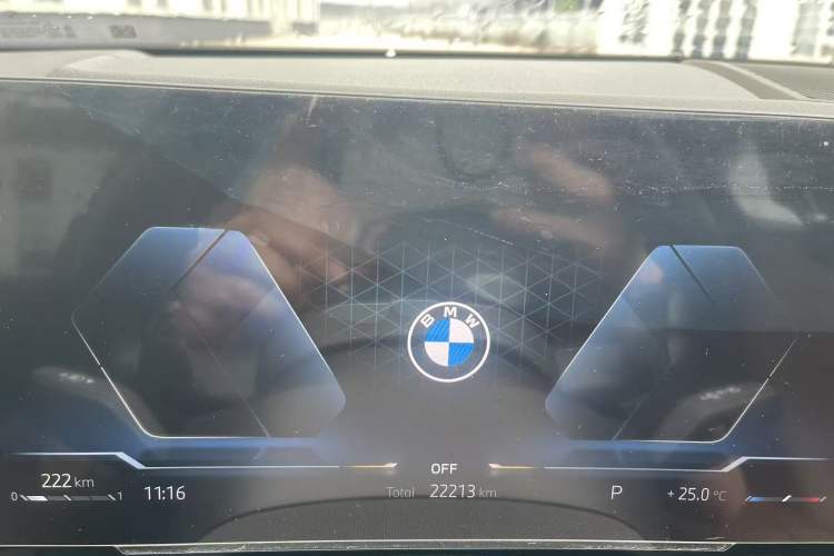 Used BMW 5 Series 2024 525Li M Sport Package Odometer Close Up