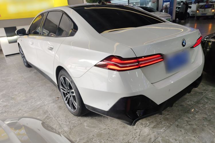 Used BMW 5 Series 2024 525i M Sport Package Rear Left 45 Deg