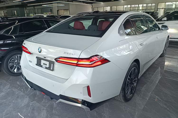 Used BMW 5 Series 2024 530Li xDrive M Sport Package Rear Right 45 Deg