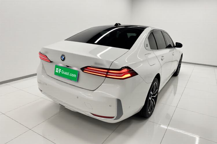 Used BMW 5 Series 2024 530Li Leading Luxury Package Rear Right 45 Deg