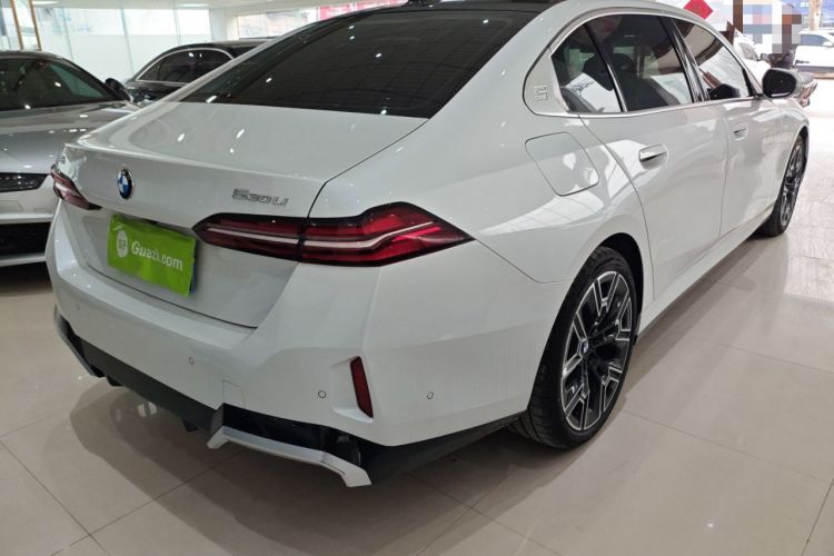 Used BMW 5 Series 2024 530Li Luxury Edition M Sport Package Rear Right 45 Deg