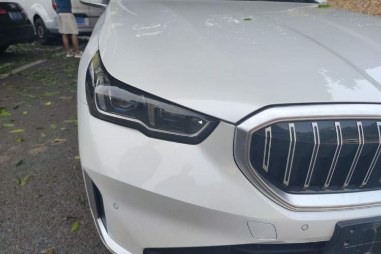 Used BMW 5 Series 2024 530Li Luxury Package Premium Edition Right Front Headlight