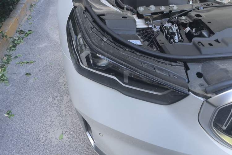 Used BMW 5 Series 2024 530Li Leading Luxury Package Right Front Headlight