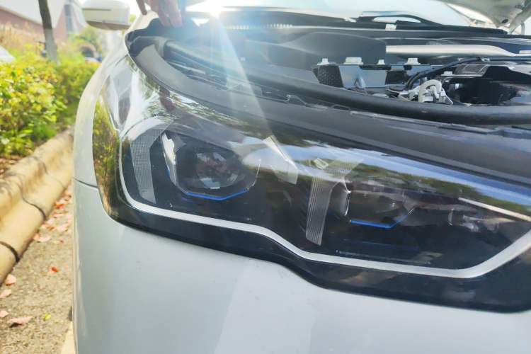 Used BMW 5 Series 2024 530Li Luxury Package Premium Edition Right Front Headlight