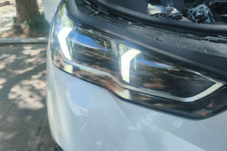 Used BMW 5 Series 2024 525i M Sport Package Right Front Headlight