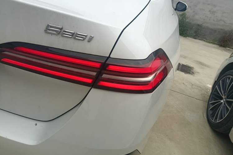 Used BMW 5 Series 2024 525i M Sport Package Right Rear Taillight
