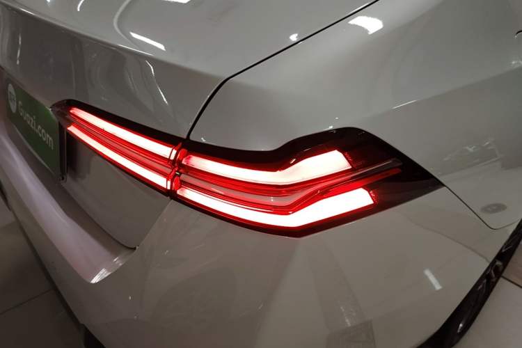 Used BMW 5 Series 2024 525Li M Sport Package Right Rear Taillight