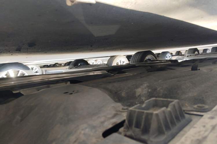 Used BMW 5 Series 2024 525Li Luxury Package Right Side Sill
