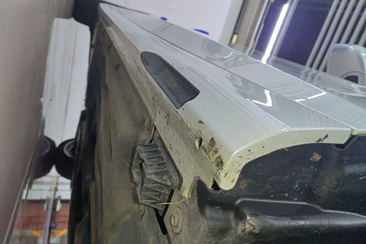 Used BMW 5 Series 2024 525Li Luxury Package Right Side Sill