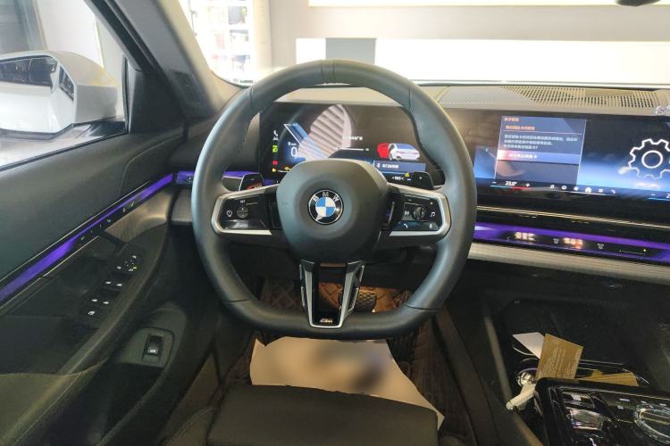 Used BMW 5 Series 2024 525i M Sport Package Steering Wheel