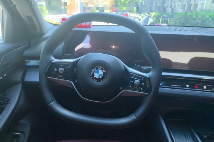 Used BMW 5 Series 2024 530Li Leading Luxury Package Steering Wheel