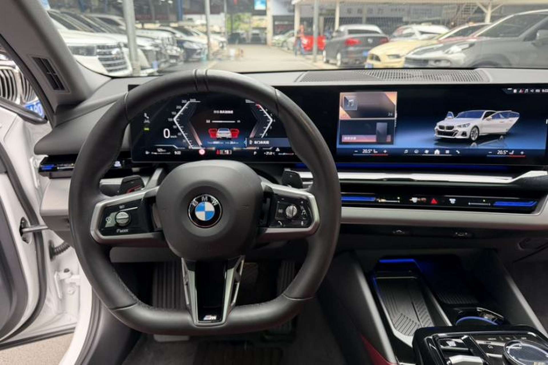 Used BMW 5 Series 2024 525Li M Sport Package Steering Wheel