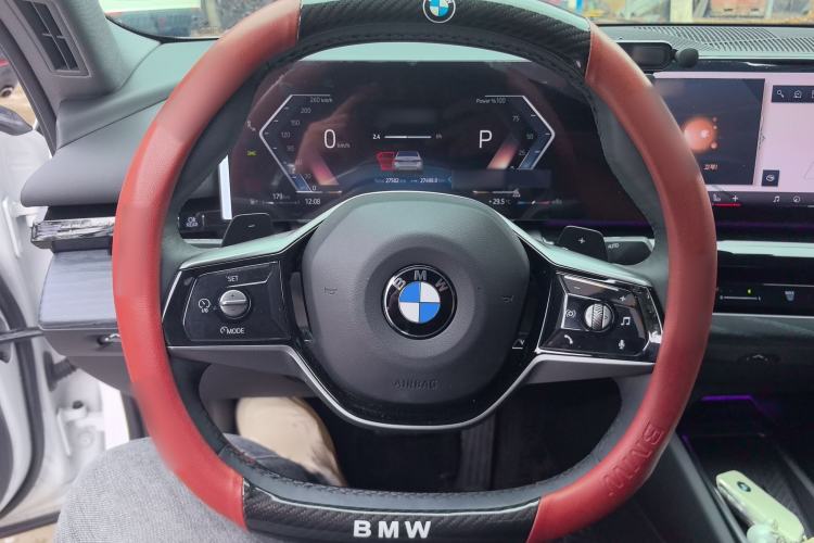 Used BMW 5 Series 2024 525Li Luxury Package Steering Wheel