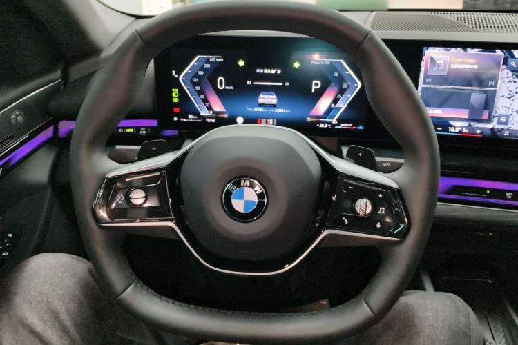Used BMW 5 Series 2024 530Li Leading Luxury Package Steering Wheel